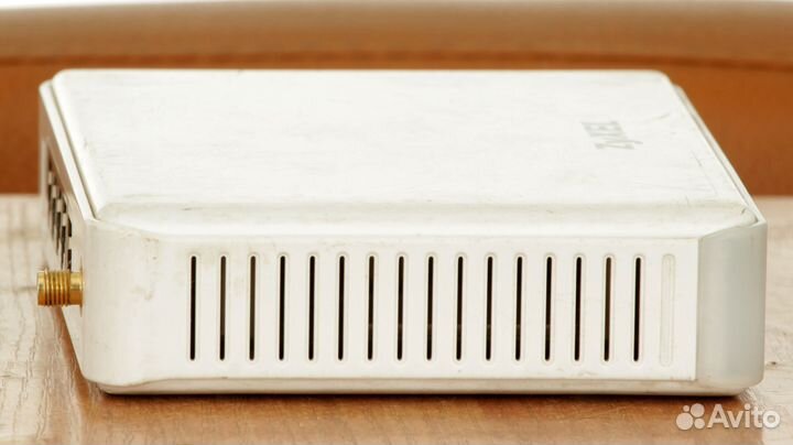 Zyxel P-330W-EE