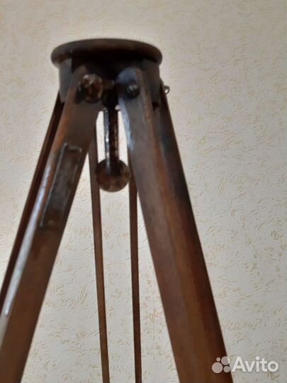 Тренога для фотоаппарата