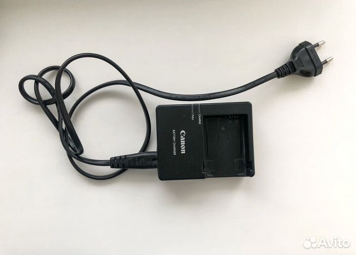 Фотоаппарат Canon EOS 600D Kit