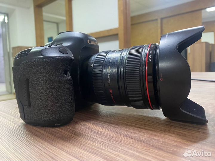 Фотоаппарат canon 5D mark iii