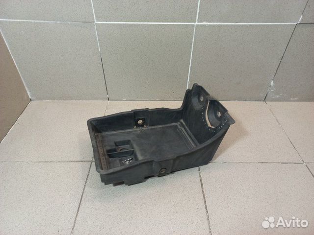 Крепление АКБ (корпус/подставка) Mercedes-Benz