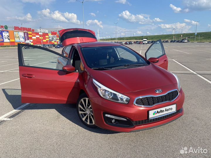 Kia Ceed 1.6 AT, 2015, 126 167 км