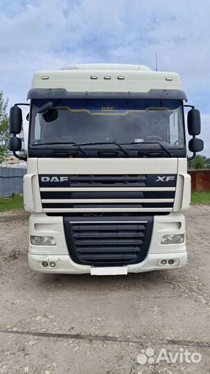 DAF XF 105.460 с полуприцепом, 2017