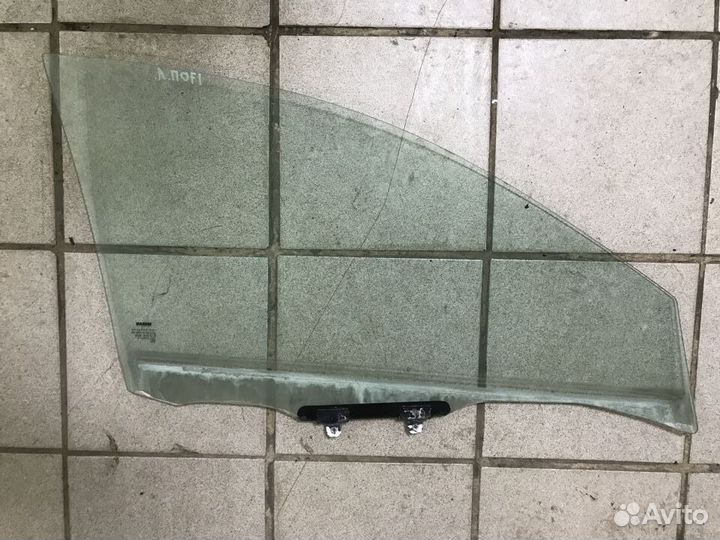 Стекло боковое Nissan Almera G15