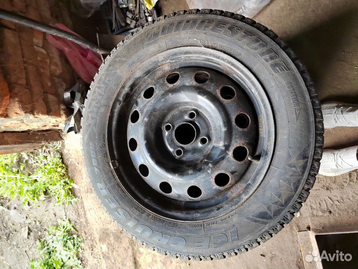 Bridgestone Ice Cruiser 7000 185/65 R15