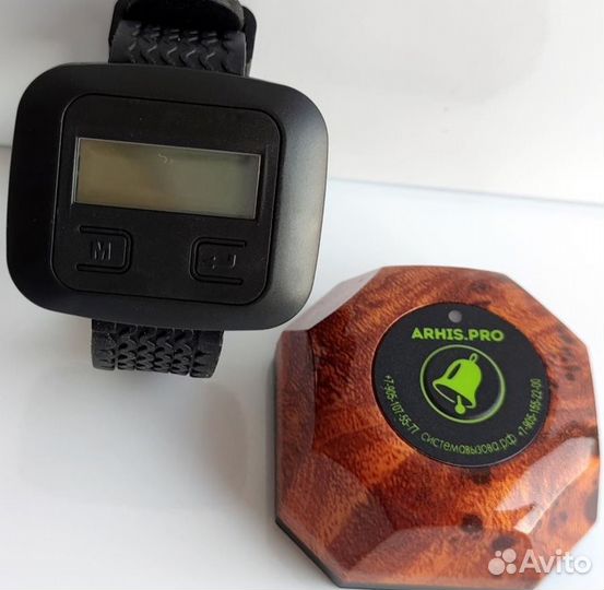 Кнопка вызова официанта Махагон и пейджер часы