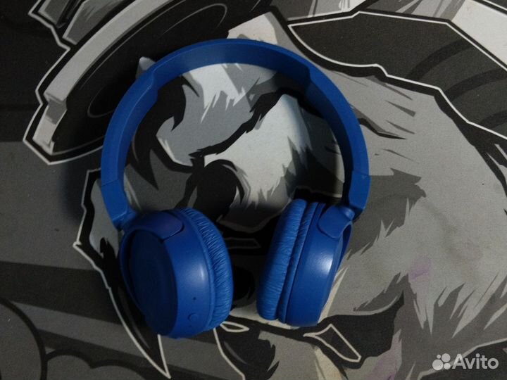 Беспроводные наушники jbl