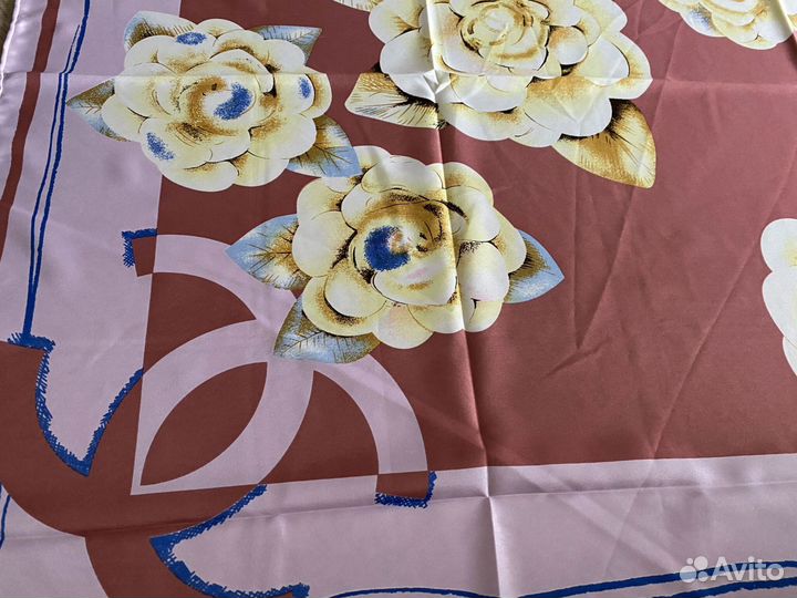 Платок шелковый Chanel