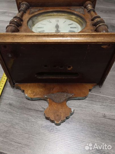 Старинные настенные часы