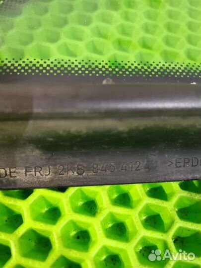 Стекло форточка Volkswagen Caddy 2K0845412G