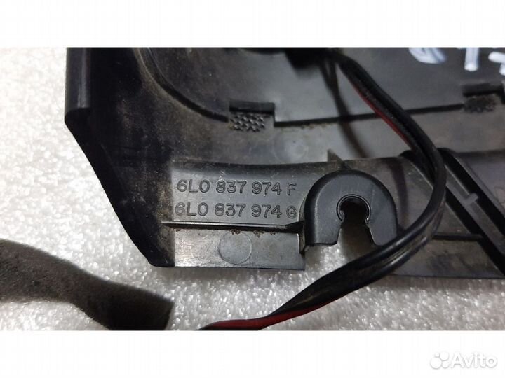 Накладка динамика seat cordoba передняя правая