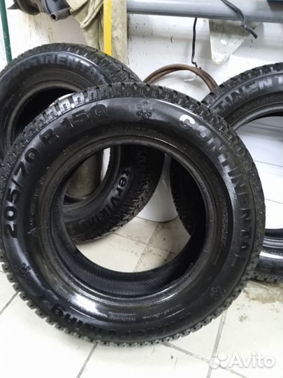 Continental ContiWinterViking 1 205/70 R15
