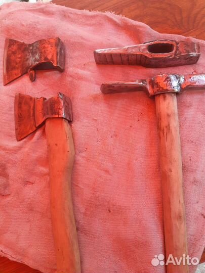 Молоток каменщика и туристический топорик,кувалда