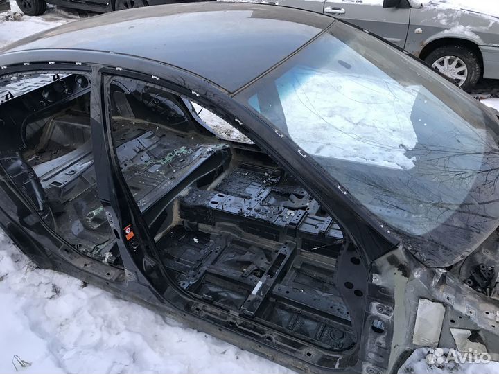 Средняя стойка кузова Nissan Teana J32