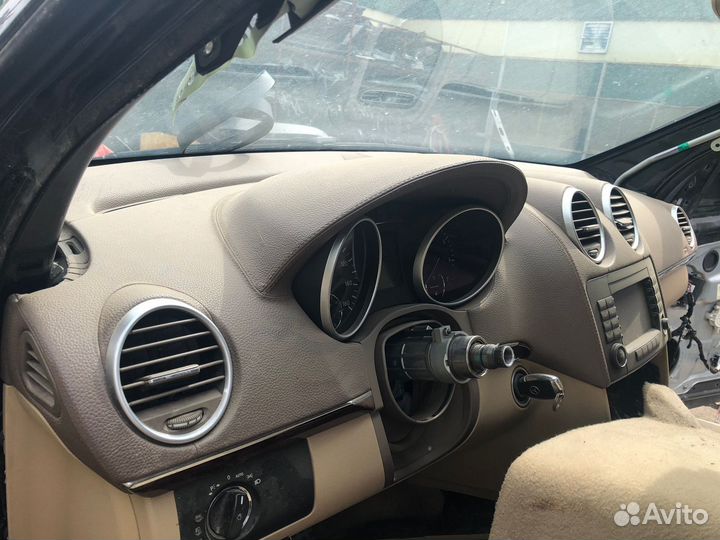 Торпеда на mercedes gl 164 бежевая