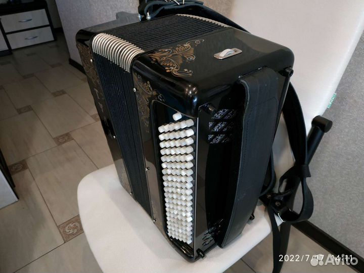 Баян тульский цельнопланочный