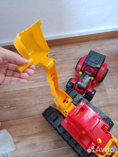 Экскаватор, трактор Полесье