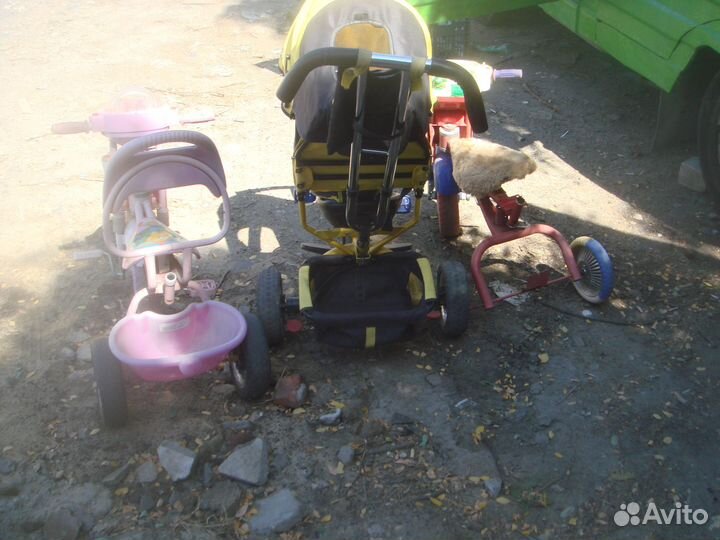 Три детских велосипеда цена за все