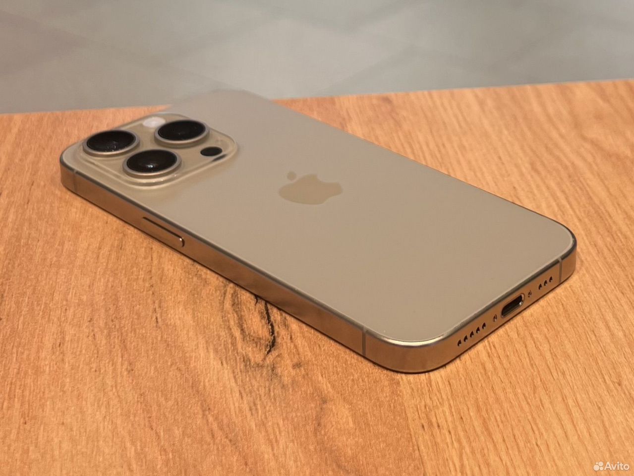 iPhone 15 Pro, 128 ГБ
