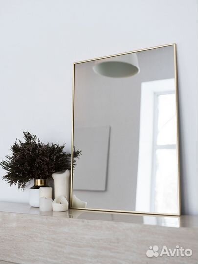 Зеркало настенное в раме алюминиевой Solein