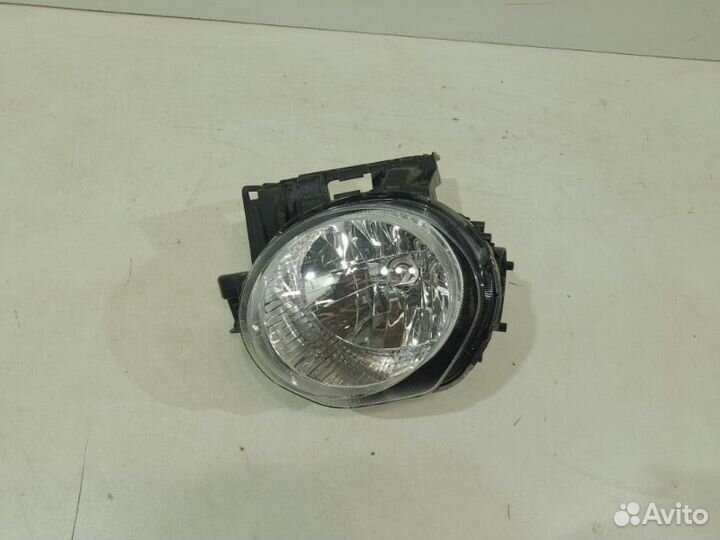 Фара левая Nissan Juke F15 2011