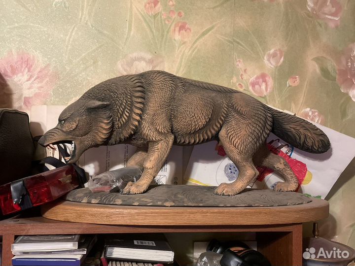 Волк из дерева, ручной работы