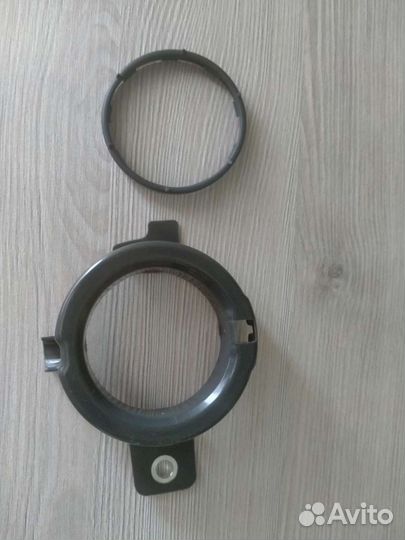 Пыльник задней ступицы правой Volvo XC90