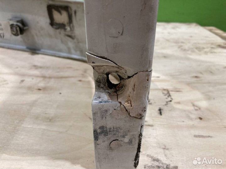 Облицовка фары DAF XF105