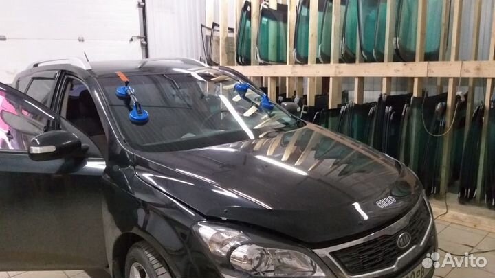 Лобовое стекло Киа Сид