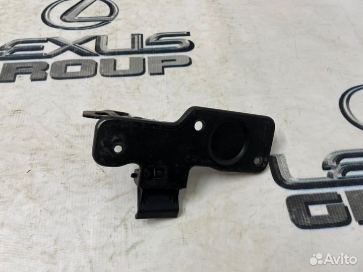 Крюк замка капота Land Rover Range Rover