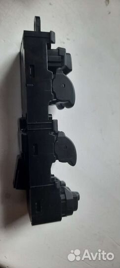 Блок стеклоподъемников Volvo 31334345