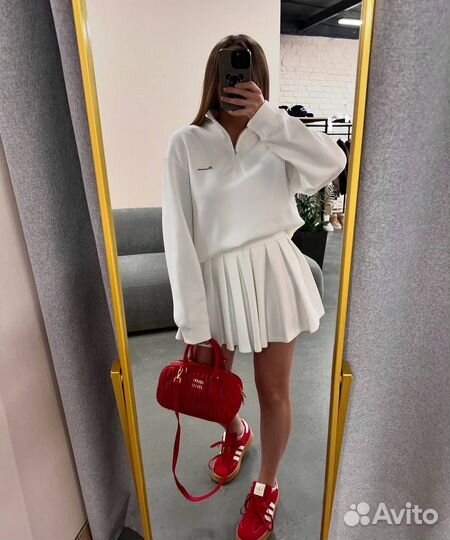 Костюм женский