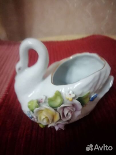 Статуэтка ваза 