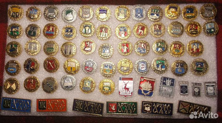 Значки Казани и других городов, гербы