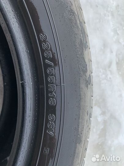 Yokohama dB Decibel E70 225/55 R18