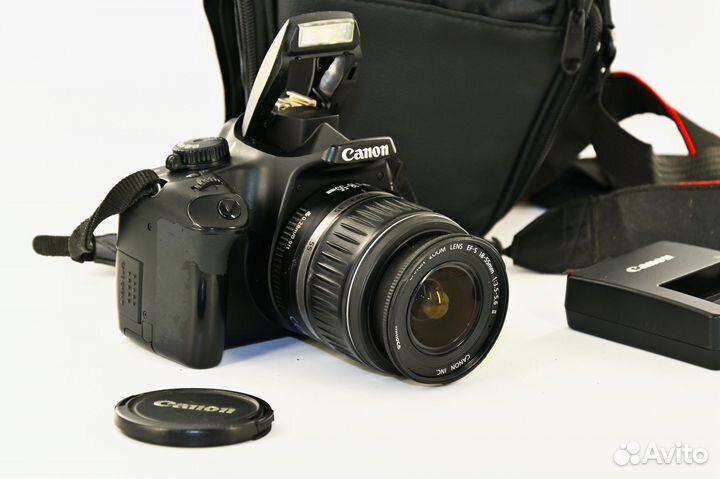 Canon EOS 1000D/XS 10.1MP цифрозеркалка Kit 18-55