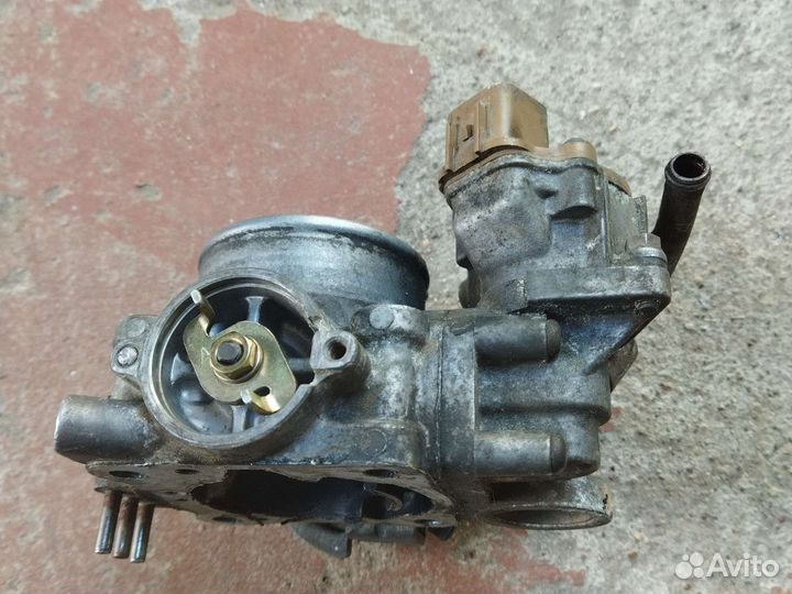 Дроссельная заслонка Mitsubishi Pajero 2 6G72