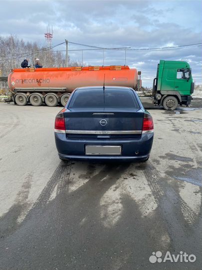 Opel Vectra 1.8 МТ, 2008, 200 000 км
