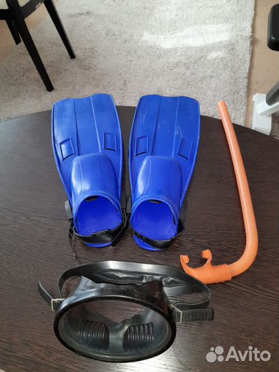 Маска и ласты