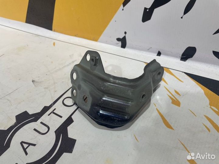 Кронштейн крыла передний правый Lexus Rx450H 3.5 Л