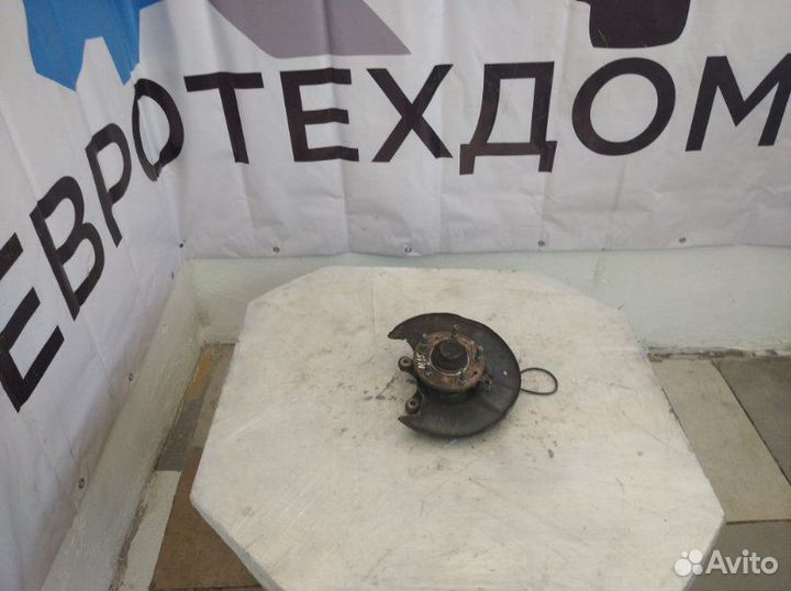 Цапфа (кулак) задняя правая Mazda 6 GG LF 2006