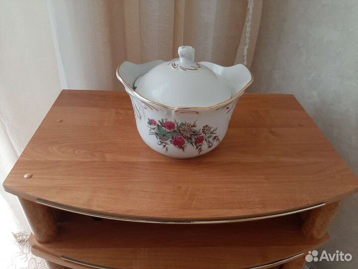 Посуда для подачи на стол первых и вторых блюд