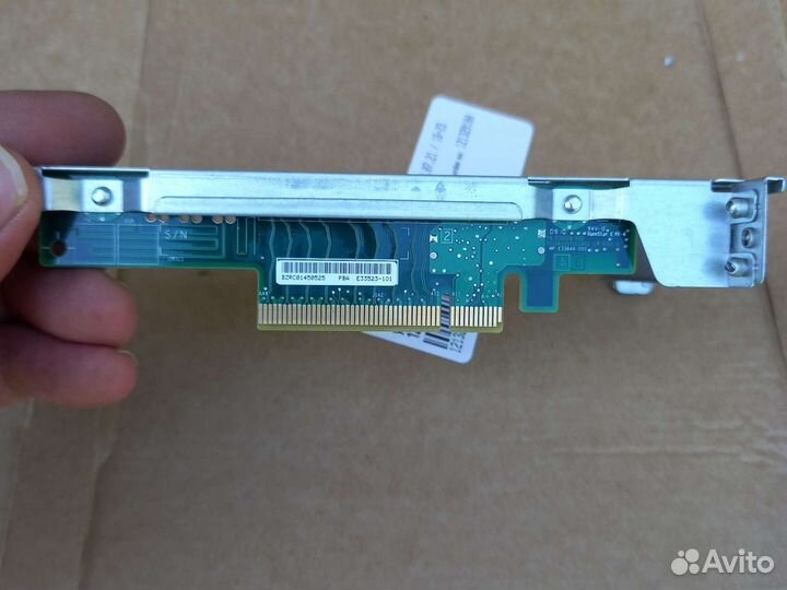 Райзер pci-e Intel PBA E33523-101