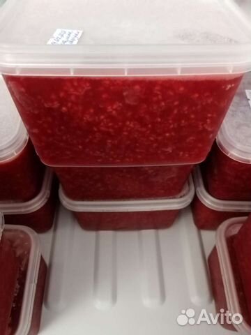 Ягода малина, клубника, смородина, калина сироп