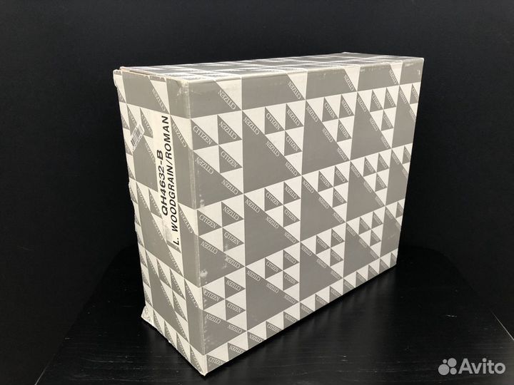 Настольные кварцевые часы citizen. Новые. Япония