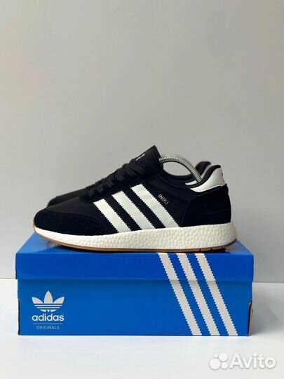 Кроссовки Adidas iniki