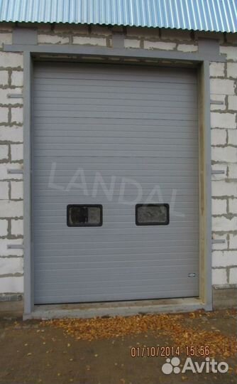 Секционные ворота