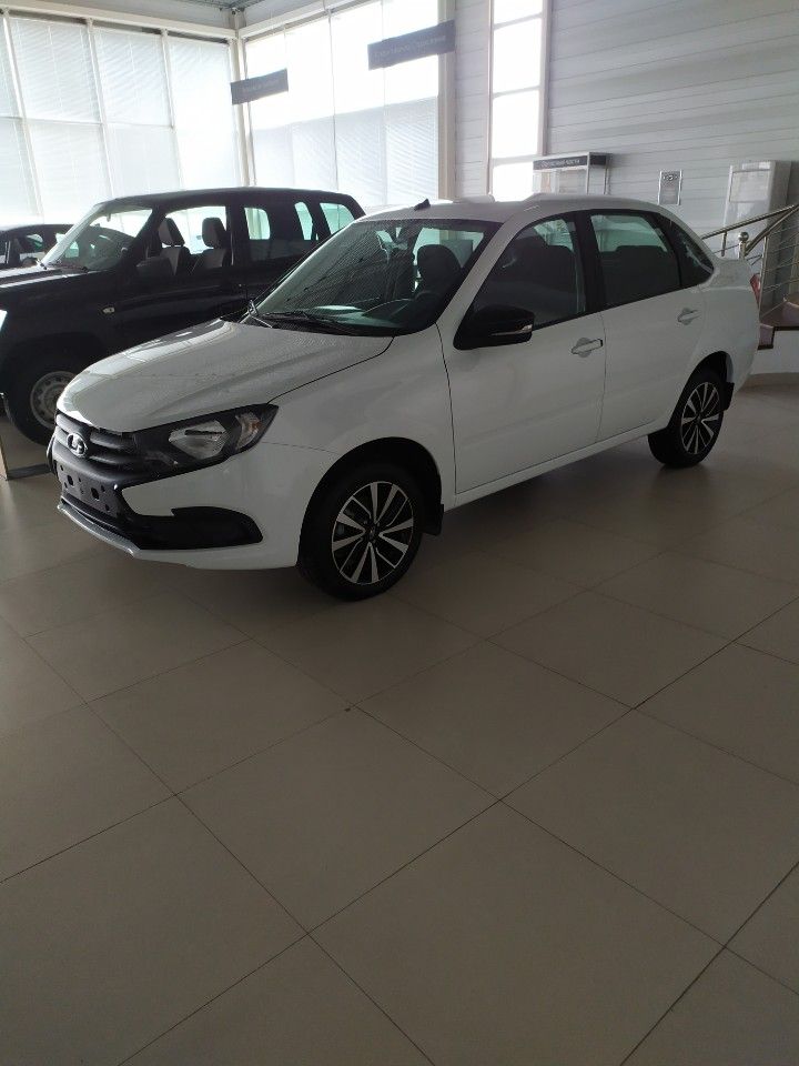 ВАЗ (LADA) Granta: фото владельца