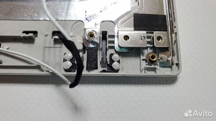 Крышка экрана ноутбука Samsung NP300V5A