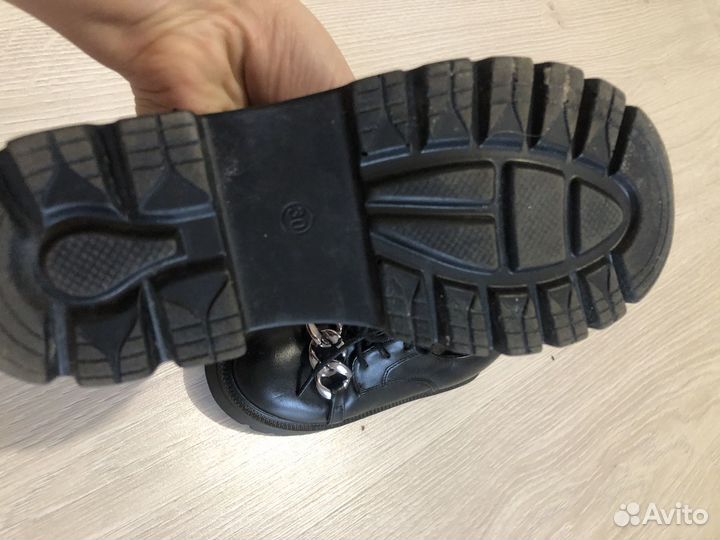 Туфли для девочки размер 30